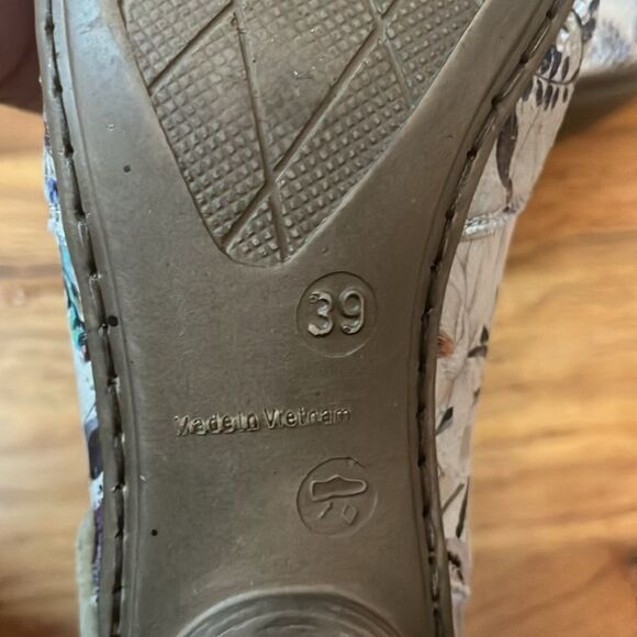 Rieker Mary Jane floral metallic heels size 39/8 - Picture 7 of 8